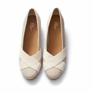 Perfecto Beige Wedge Flats – Comfort Chic – Size 9 – NWOT